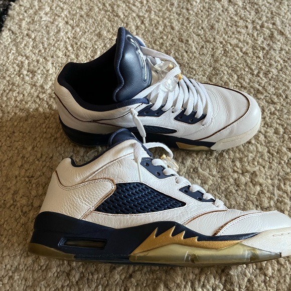 jordan 5 metallic flight club
